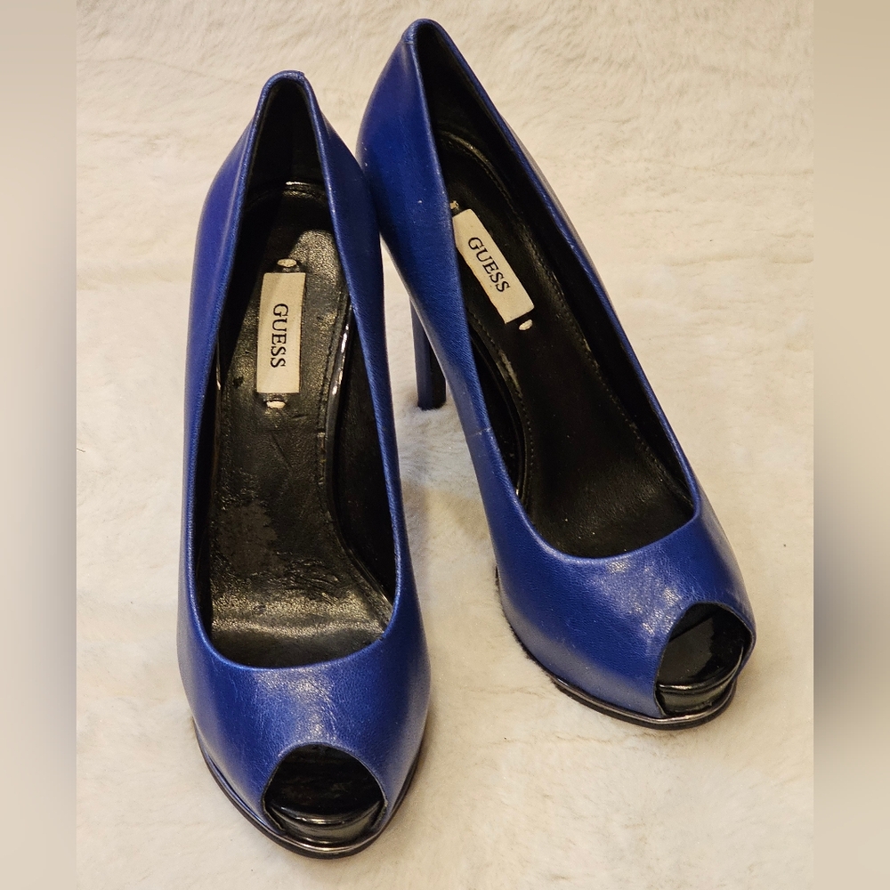GUESS Honora Blue Leather Peep-toe Pump Shoes Heels 5M
